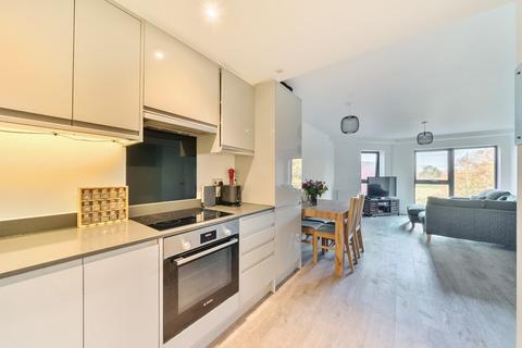 2 bedroom apartment for sale, Mill Green Road, Mitcham CR4