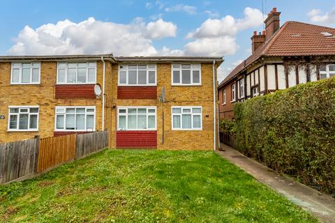 2 bedroom maisonette for sale, Pollard Road, Morden SM4