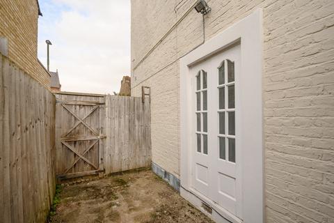 2 Ridley Road, London, SW19 1EU