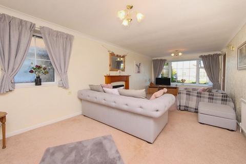 2 bedroom bungalow to rent, Greenshaw Drive, York YO32