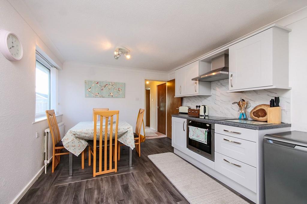 Kitchen /Dining Room