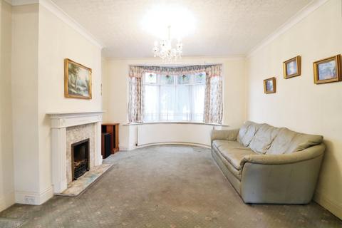 3 bedroom terraced house for sale, Dawlish Drive, Ilford IG3