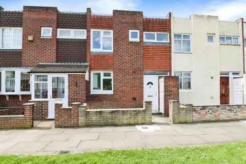 3 bedroom terraced house for sale, Woodman Path, Ilford IG6