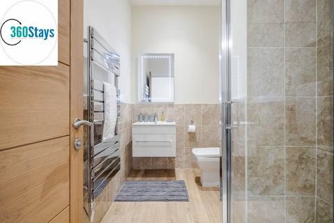 undefined, MH Victoria Hse 02