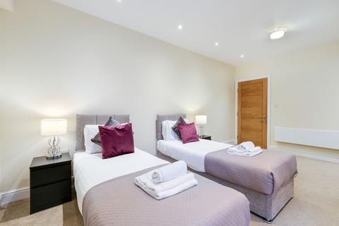 undefined, MH Victoria Hse 04
