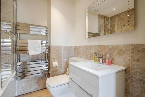 undefined, MH Victoria Hse 06