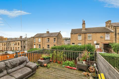 2 bedroom terraced house for sale, Commonside, West Yorkshire WF17