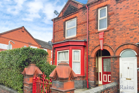 4 bedroom end of terrace house for sale, London Road, Newcastle ST5