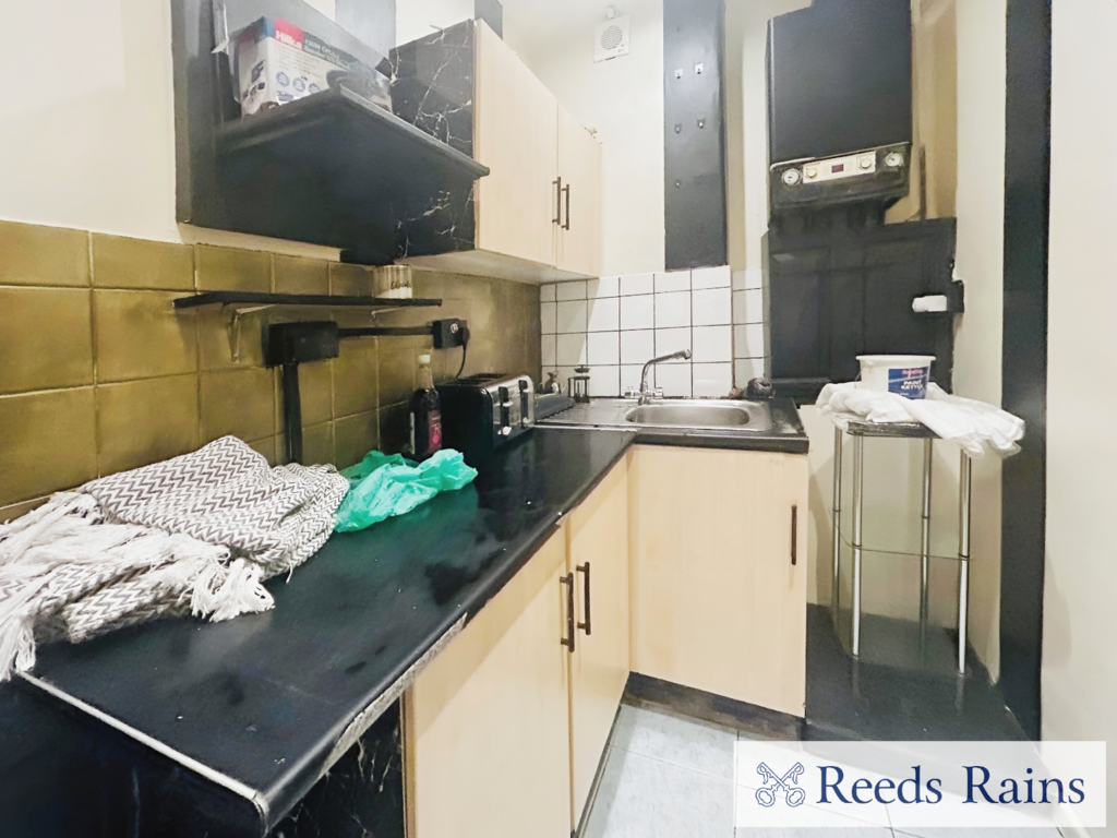 Flat Four Kitchen
