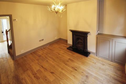 2 bedroom terraced house to rent, River Street, Cheshire SK9