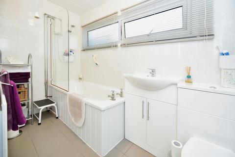10 Hazlebarrow Crescent, Sheffield, S8 8AQ
