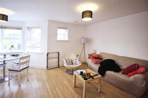 2 bedroom flat to rent, Egham Hill, Surrey TW20