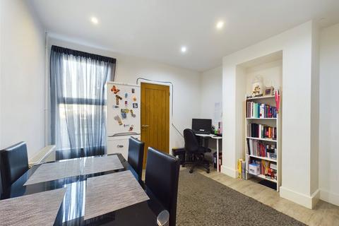 53 Albert Road, Romford, RM1 2PS