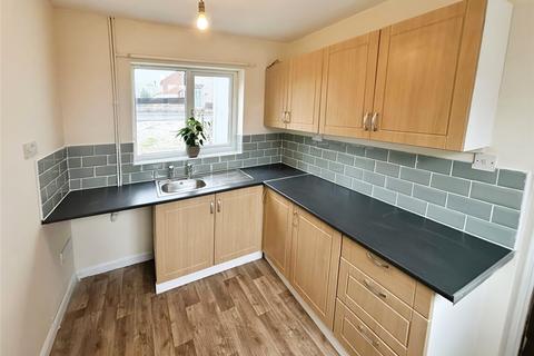 3 bedroom end of terrace house to rent, High Street, Swadlincote DE11