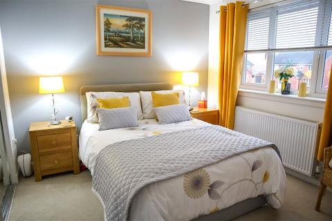 3 Blairhead View, Shotts, ML7 5BQ
