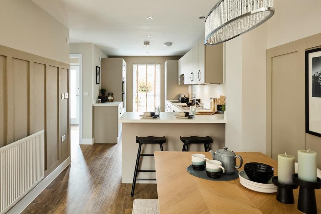 Sociable breakfast bar &amp; dining