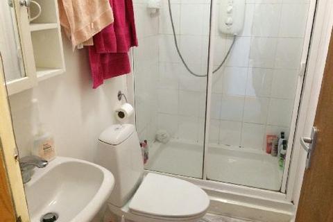 3 bedroom flat to rent, Nottingham NG7