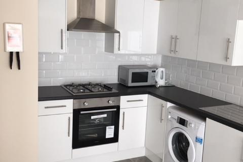 5 bedroom house share to rent, Nottingham NG9