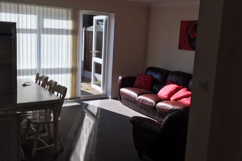 5 bedroom house share to rent, Nottingham NG9