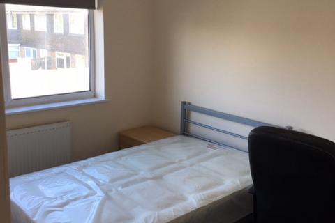 5 bedroom house share to rent, Nottingham NG9