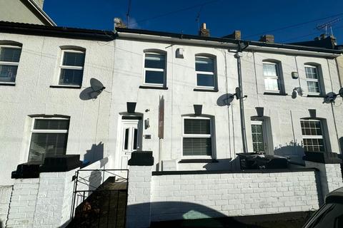 2 bedroom terraced house to rent, Hillbrow Road, Ramsgate