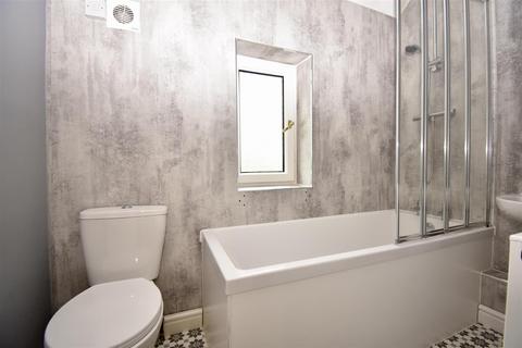 23 Goslipgate, Pickering, YO18 8DQ