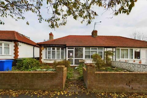 2 bedroom semi-detached bungalow for sale, Priory Crescent, Bridlington, YO16 7SB