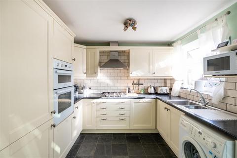 3 bedroom detached house for sale, Landen Park, Horley