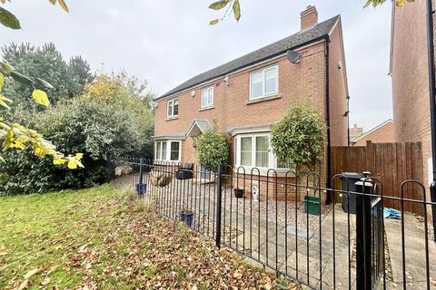 4 bedroom detached house for sale, Greenways, Barnwood GL4