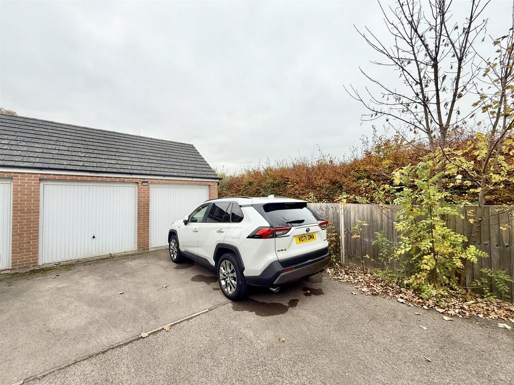 Double Garage.jpg