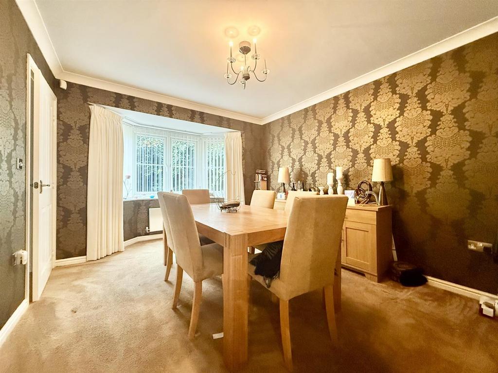 Dining Room.jpg