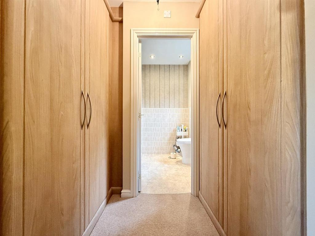 Dressing Area.jpg