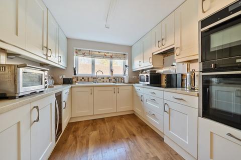 3 bedroom terraced house for sale, Mill Green Close, Bampton, Oxfordshire, OX18