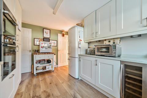 3 bedroom terraced house for sale, Mill Green Close, Bampton, Oxfordshire, OX18