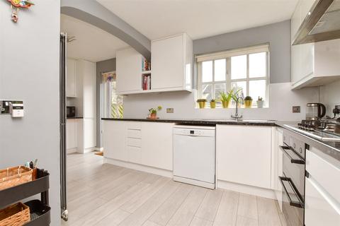 2 Riverhead Drive, Sutton, SM2 6EF