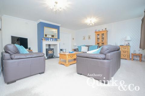 4 bedroom detached house for sale, Thorney Bay Road, Canvey Island, SS8