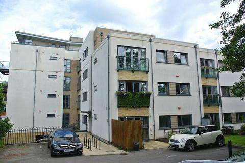 Whitewater, lovely modern flat near the beach at Boscombe Pier