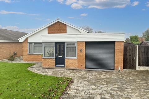 3 bedroom detached bungalow for sale, Heol Awel, Abergele, LL22 7UQ