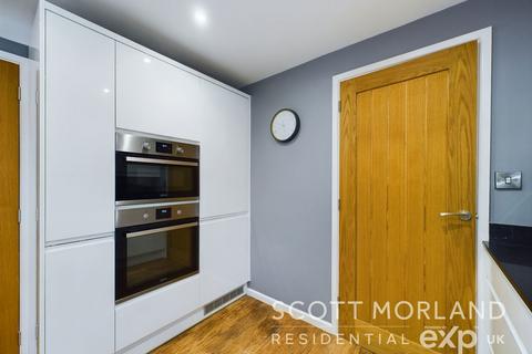 31 Calleva Close, Basingstoke, RG22 4TD