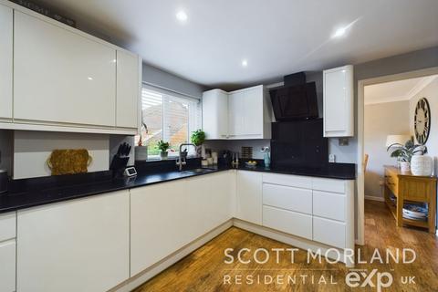 31 Calleva Close, Basingstoke, RG22 4TD