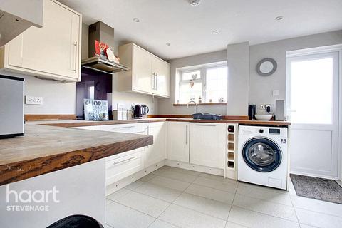 3 bedroom terraced house for sale, Barnwell, Stevenage