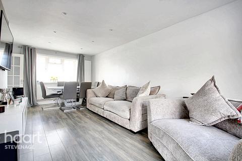 70 Barnwell, Stevenage, SG2 9SN