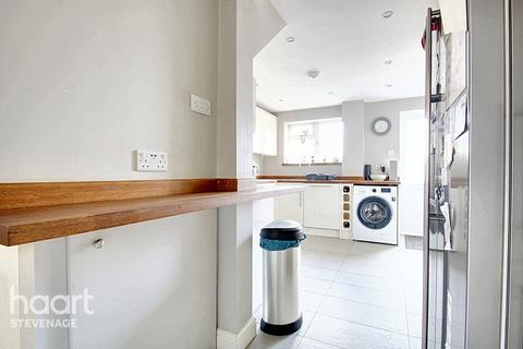70 Barnwell, Stevenage, SG2 9SN