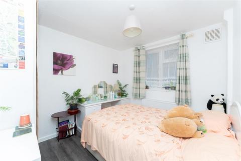 41 Templeman Road, London, W7 1AS