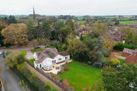 4 bedroom detached house for sale, Bradford Lane, Belbroughton, Stourbridge