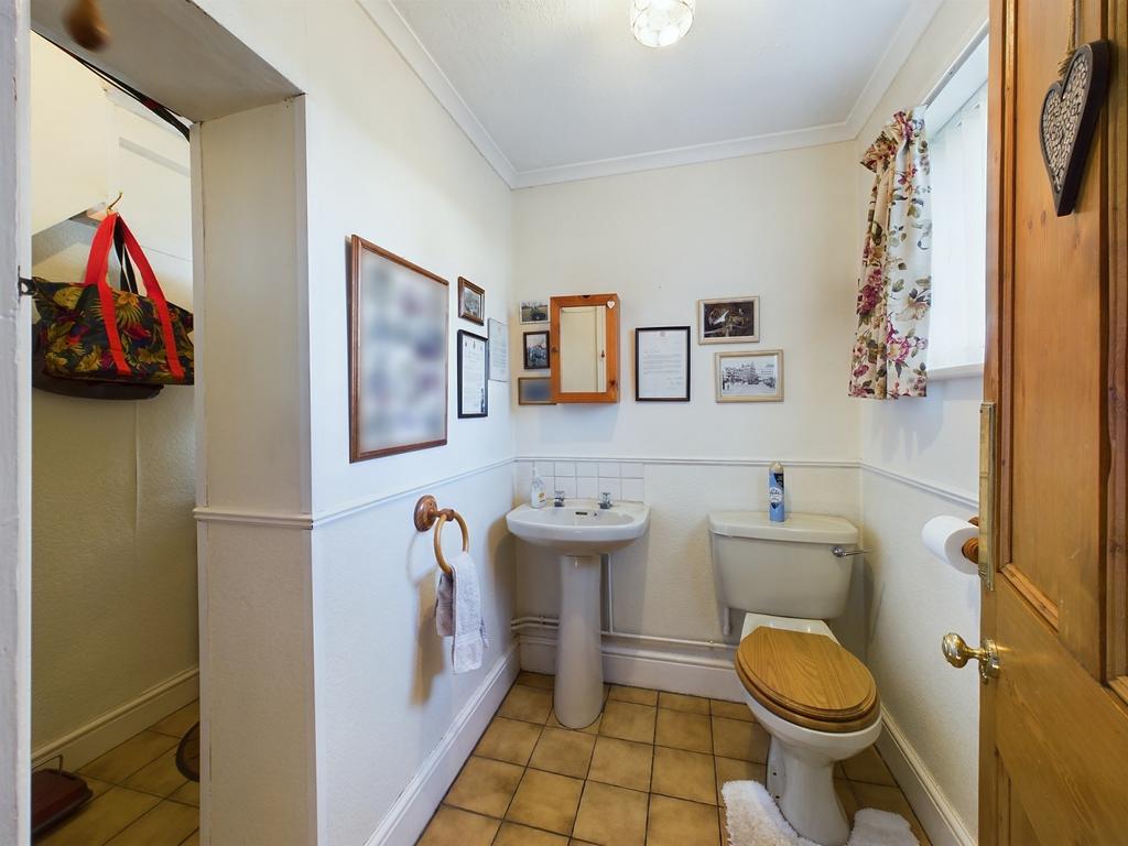 Ground Floor WC