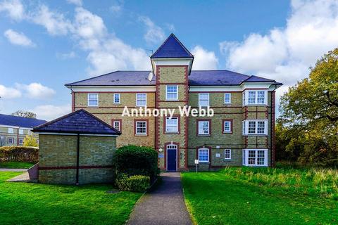 2 bedroom flat for sale, Blackwell Close, Winchmore Hill, N21