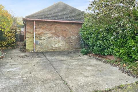 2 bedroom detached bungalow for sale, Eriswell Drive, Lakenheath IP27