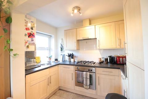 2 bedroom flat to rent, Stoke Green, Coventry CV3