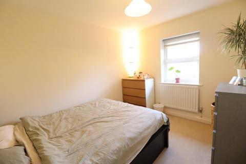 2 bedroom flat to rent, Stoke Green, Coventry CV3